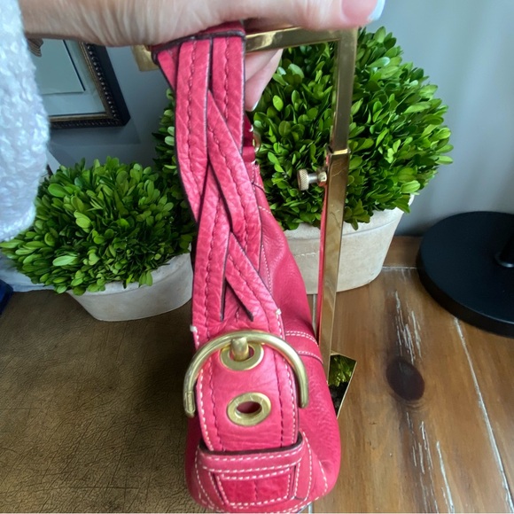 2006 Coach Soho Dylan Braided Strap in Bright Pink - Picture 4 of 17